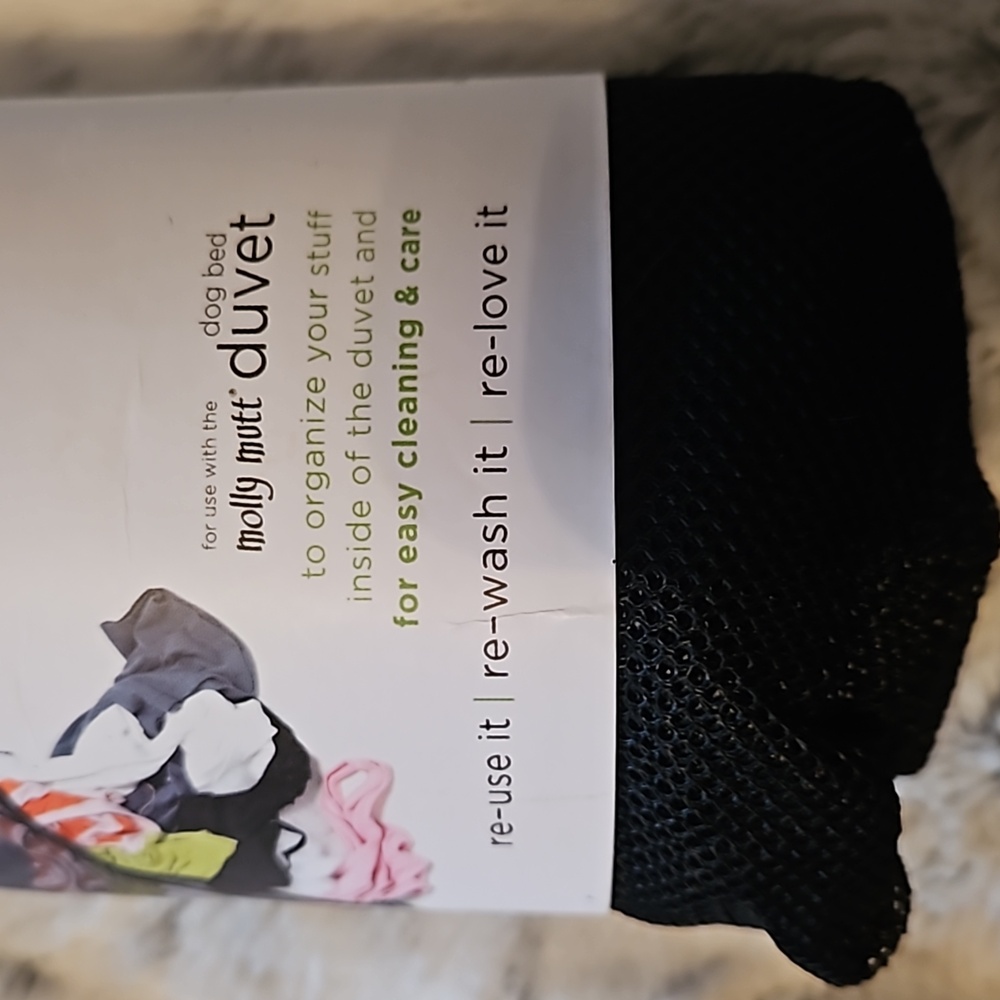 Black dog bed Stuff Sack by molly mutt. NWOT - Picture 4 of 7